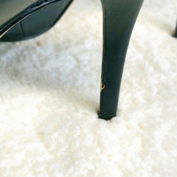 SAKS FIFTH AVENUE Cassidy Black High Heels Size 9 - Picture 9 of 9